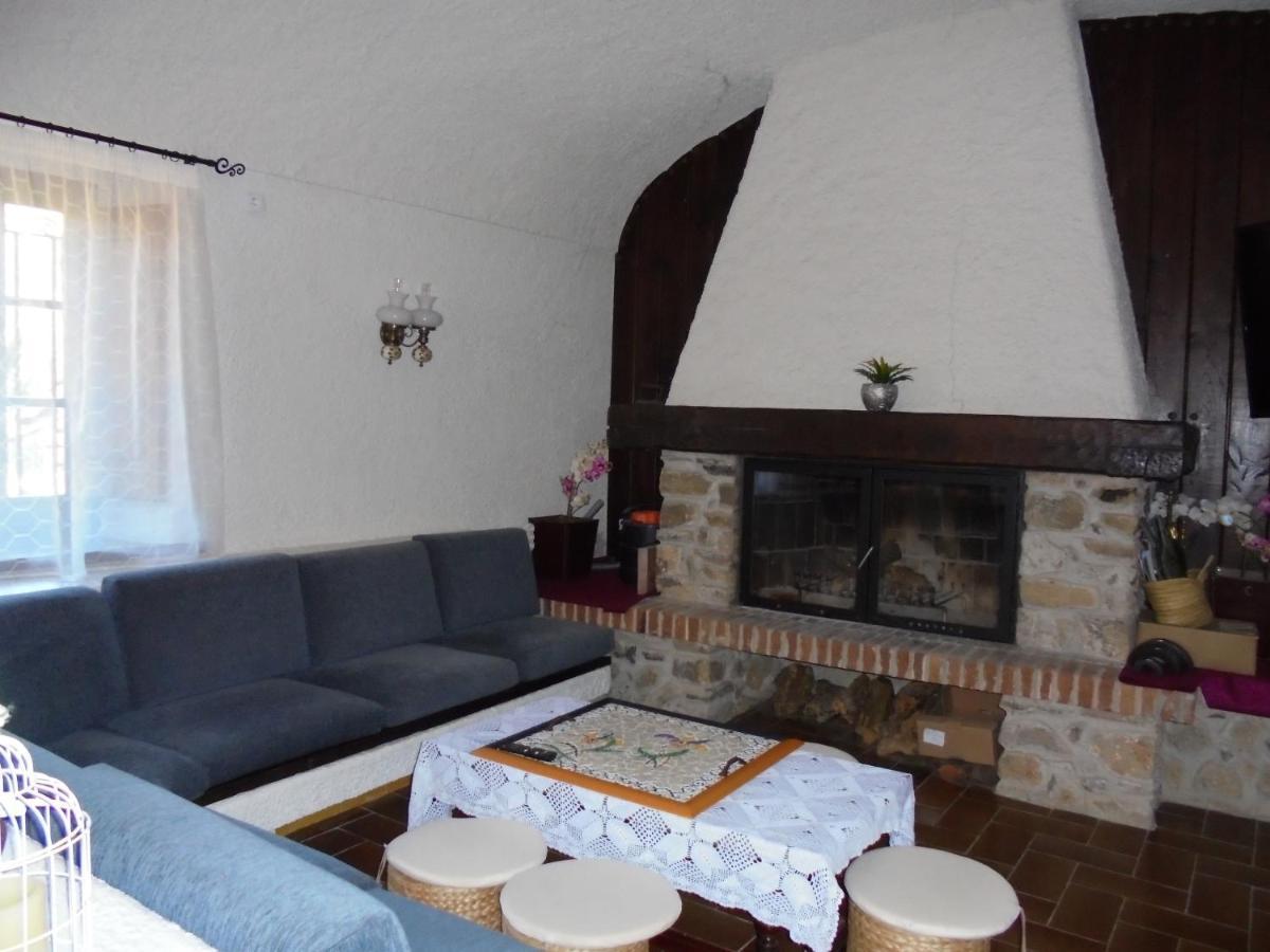 Casa Rural Cal Fuster Experience Terrades المظهر الخارجي الصورة